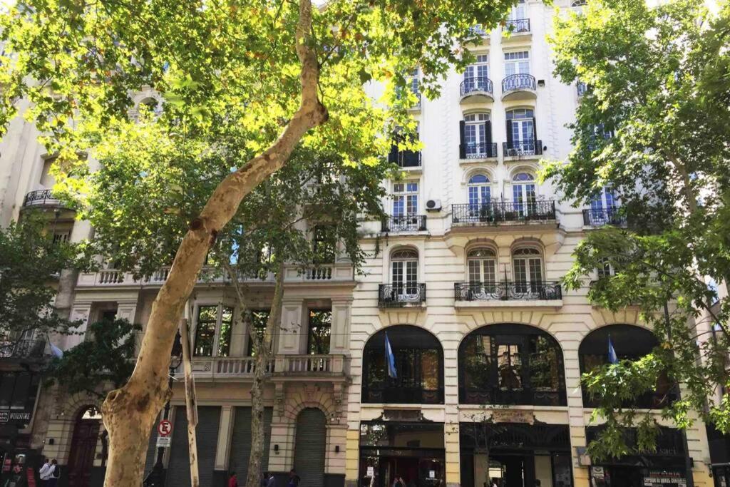 בואנוס איירס Duplex En Centro Historico Y Turistico Sobre Av. De Mayo מראה חיצוני תמונה