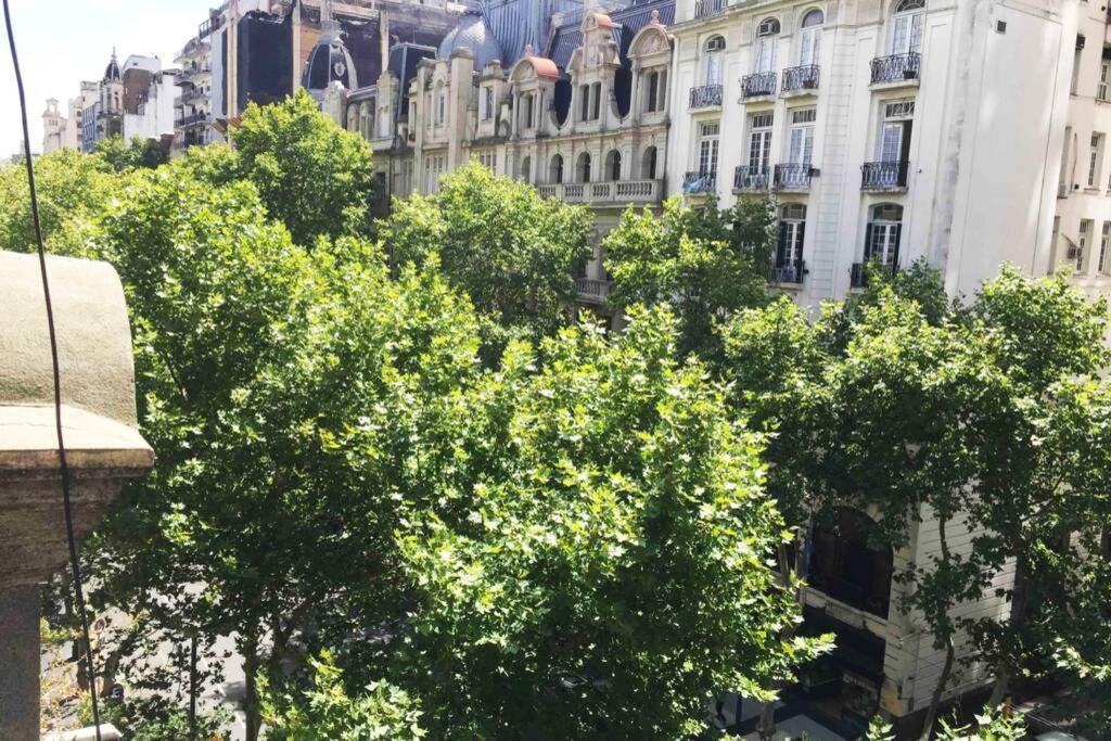 בואנוס איירס Duplex En Centro Historico Y Turistico Sobre Av. De Mayo מראה חיצוני תמונה