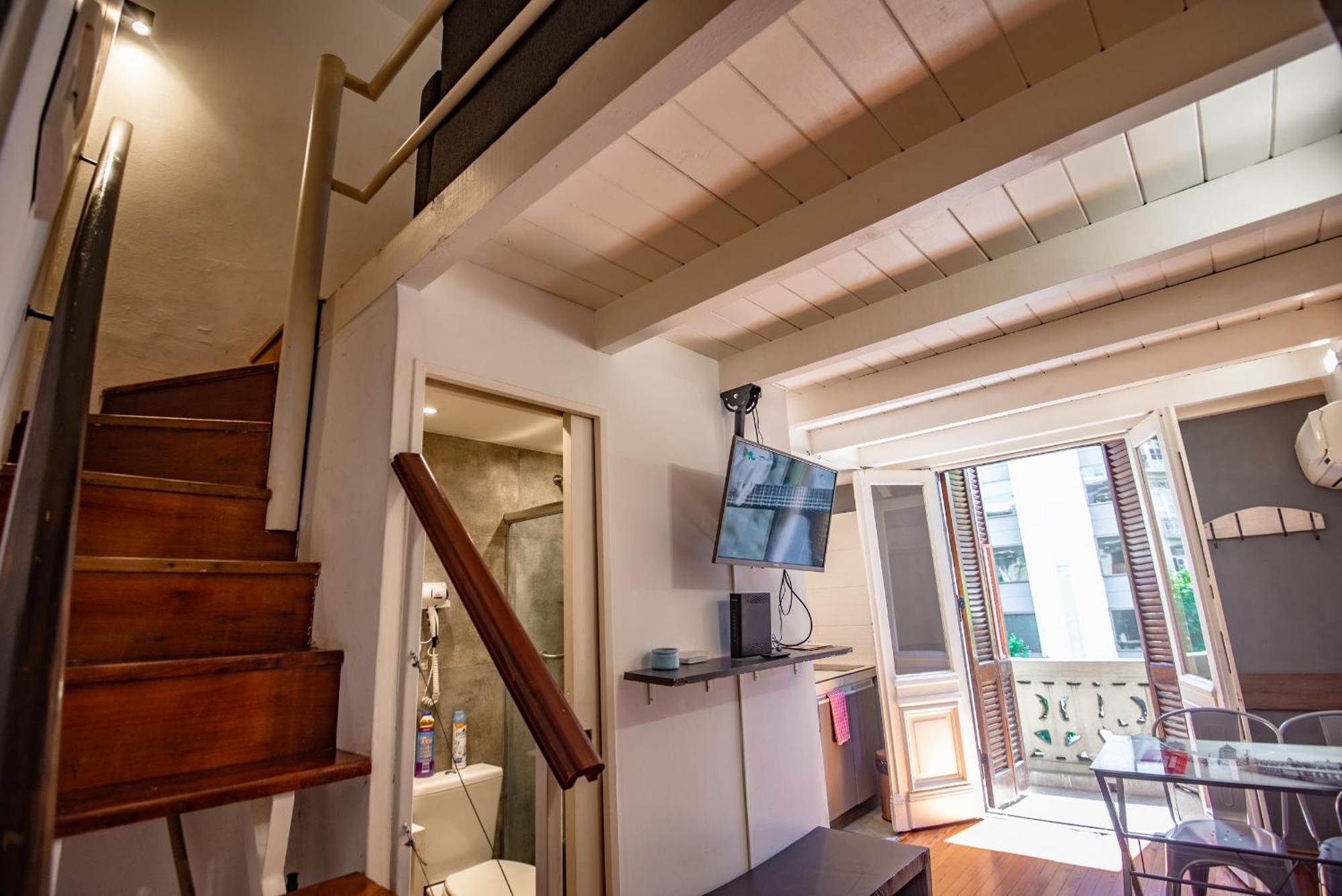 בואנוס איירס Duplex En Centro Historico Y Turistico Sobre Av. De Mayo מראה חיצוני תמונה