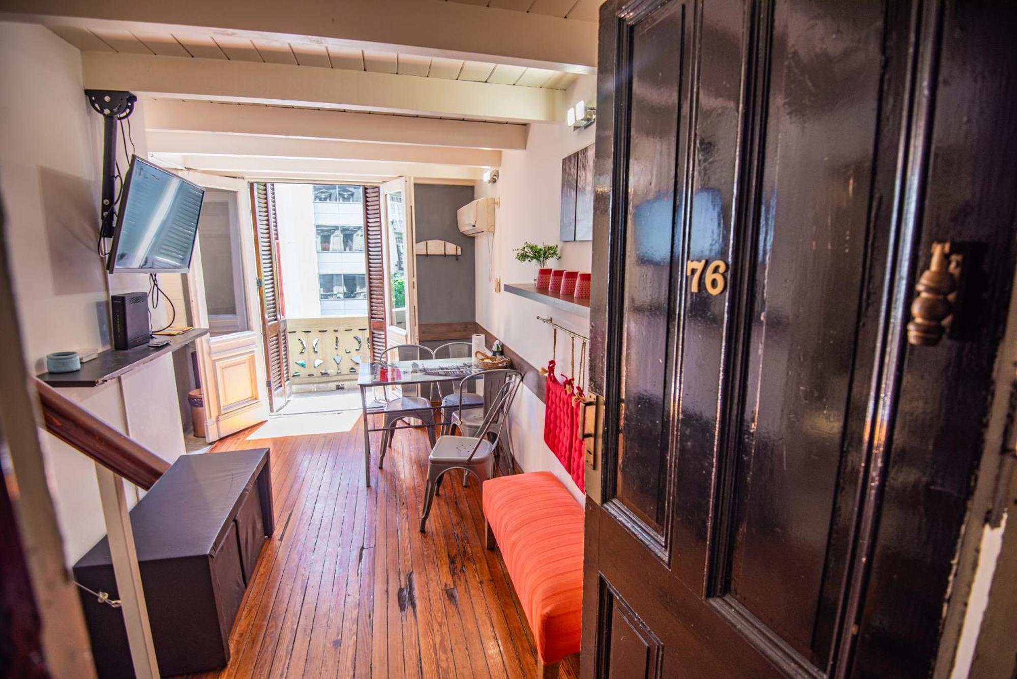 בואנוס איירס Duplex En Centro Historico Y Turistico Sobre Av. De Mayo מראה חיצוני תמונה